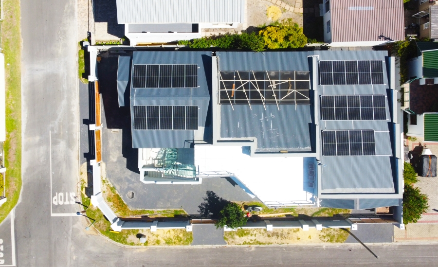 7 Bedroom Property for Sale in Kleinmond Western Cape